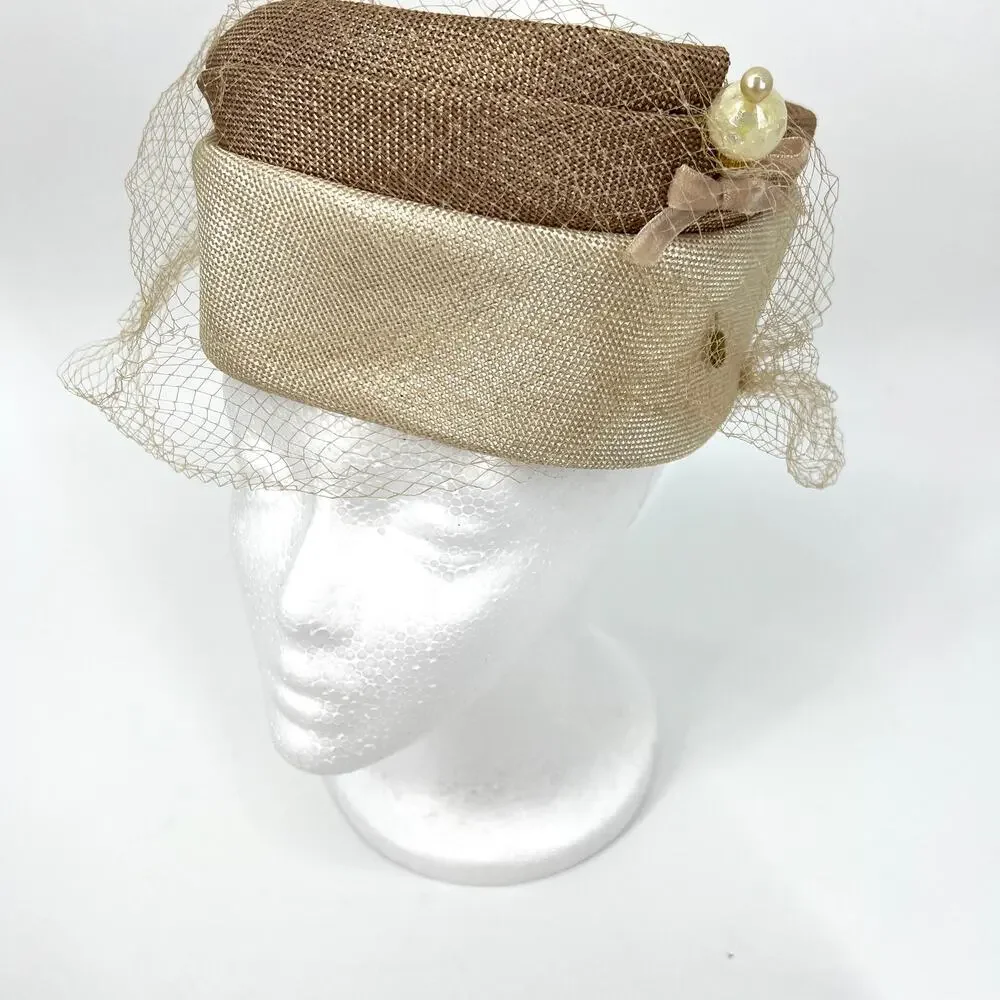 Vintage 60s Womens Champagne Two Tone Pillbox Hat Netting and Hat Pin Fascinator - Picture 1 of 7